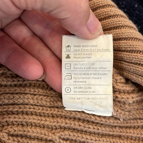 EUC Vince wool and cashmere blend light brown turtleneck sleeveless tunic - Picture 11 of 11